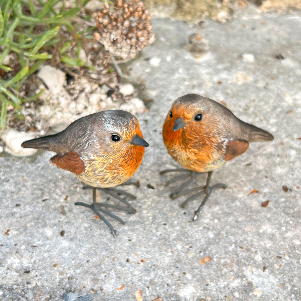 Pair of Robin Bird Garden Ornaments