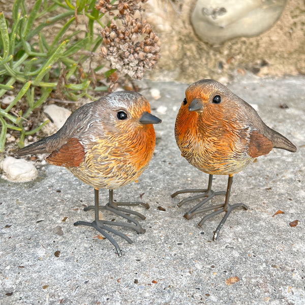 Pair of Robin Bird Garden Ornaments