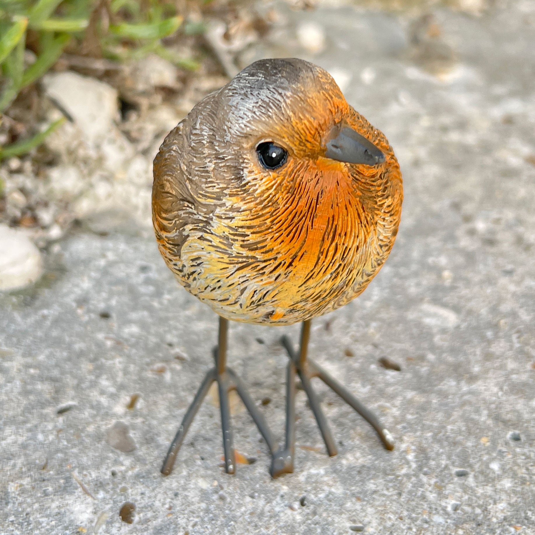 Pair of Robin Bird Garden Ornaments