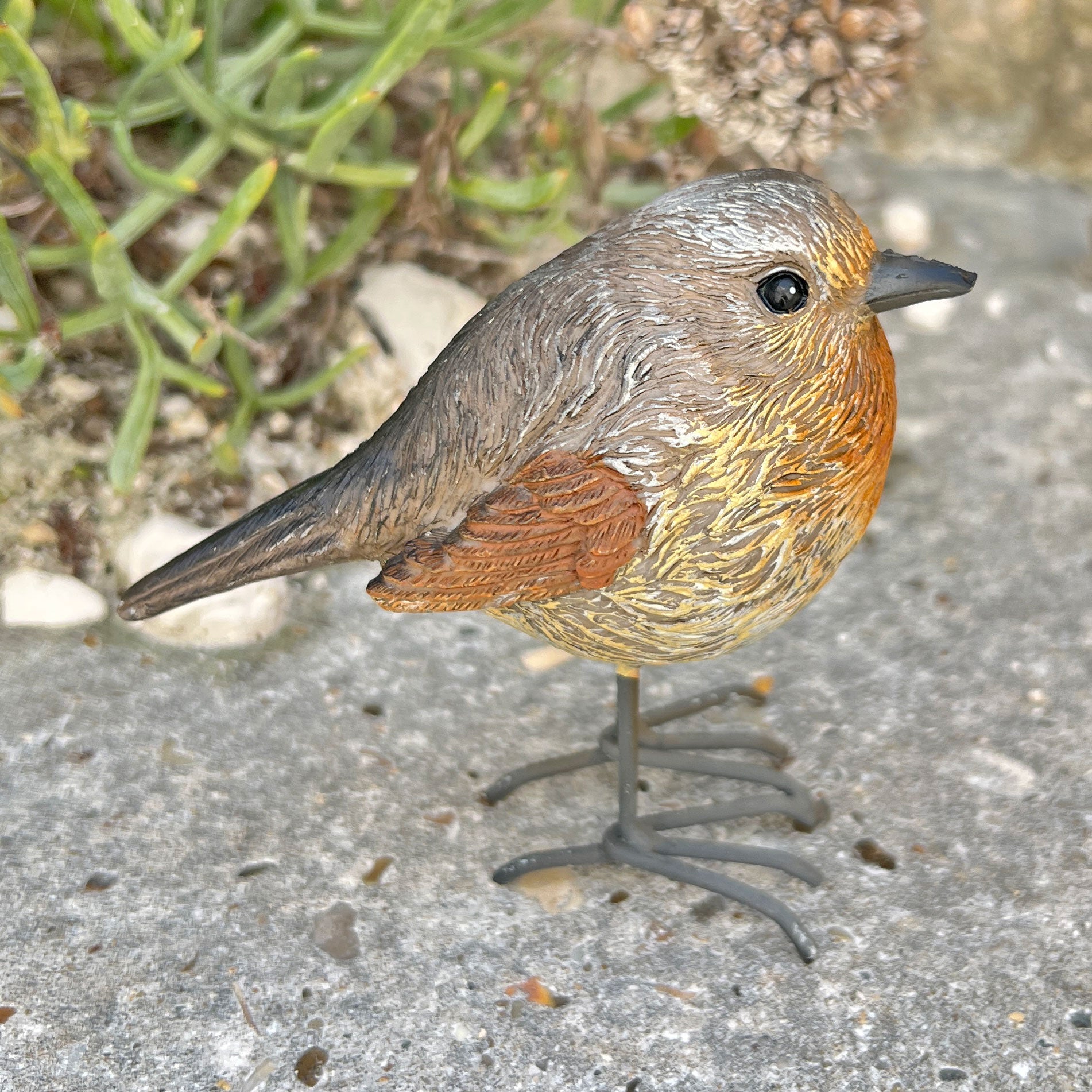 Pair of Robin Bird Garden Ornaments
