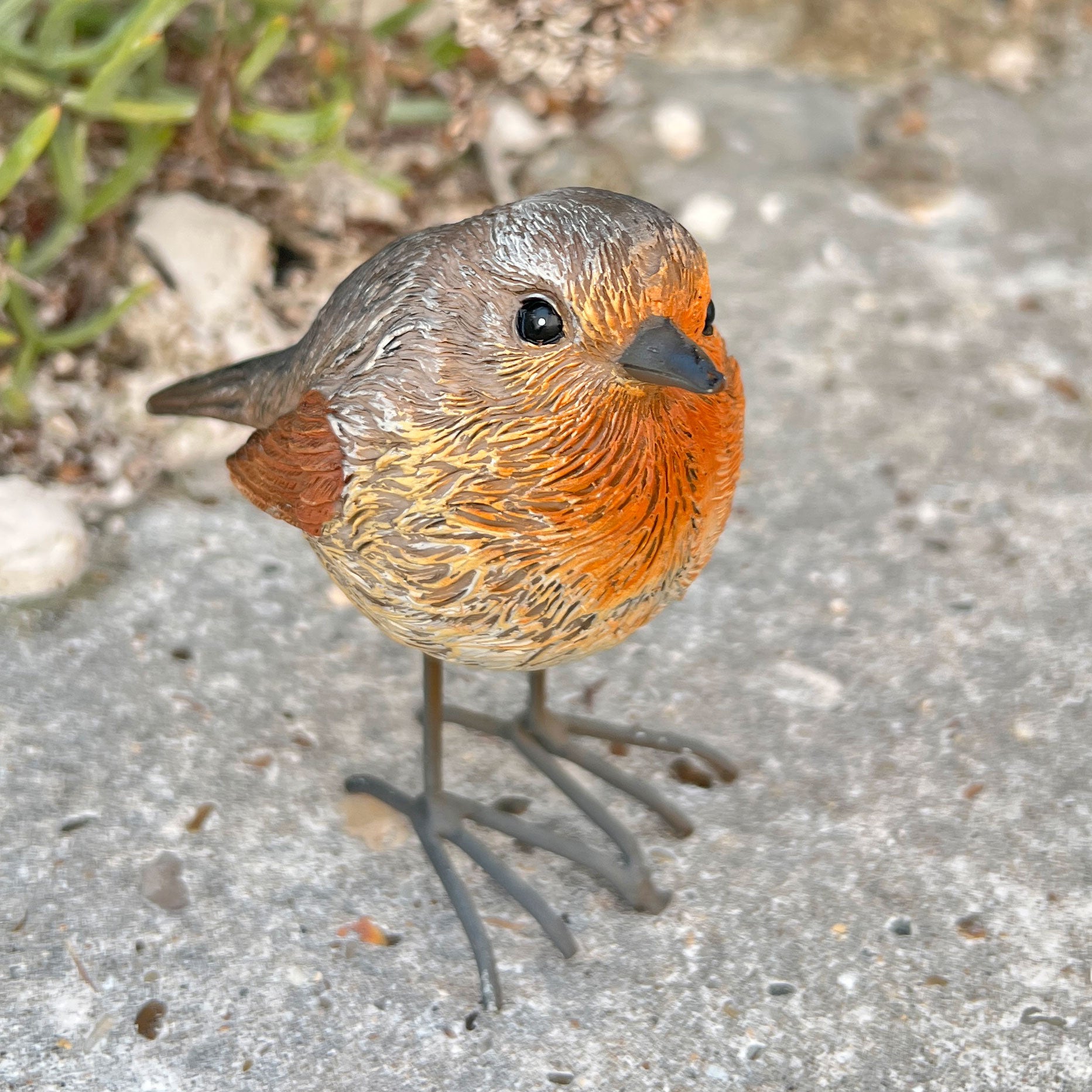 Pair of Robin Bird Garden Ornaments