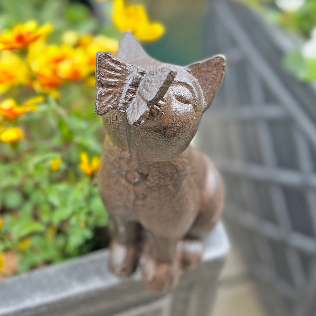 Sitting Cast Iron Cat Garden Animal Ornament