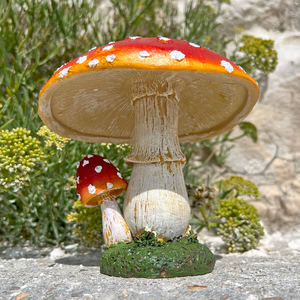 Large Mushroom / Toadstool Garden Ornament